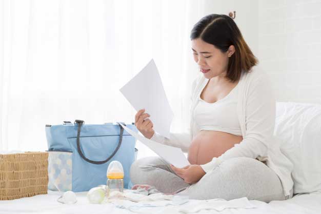 Chuẩn bị giấy tờ khi đi sinh