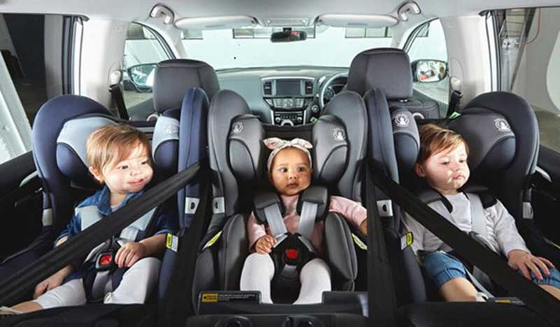 Đai ghế ngồi cho bé trẻ em trên xe hơi ô tô loại cao cấp